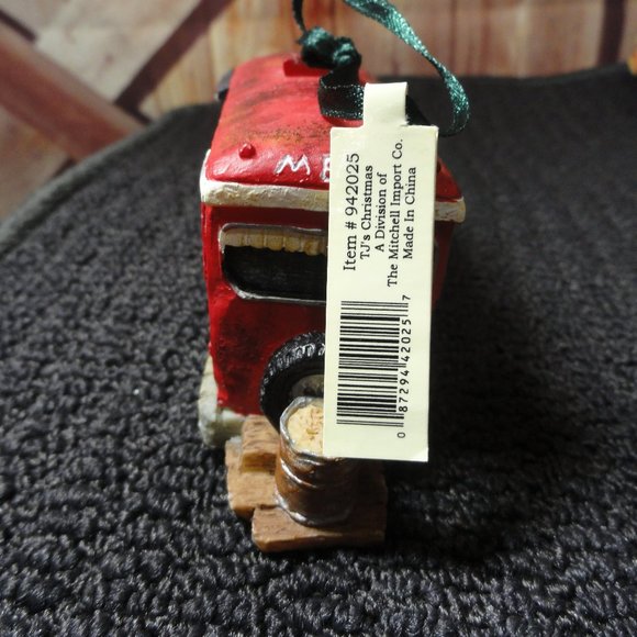 TJ's Collection MELS DINER Tree ornamant~Detailed~Christmas decor - Picture 3 of 6